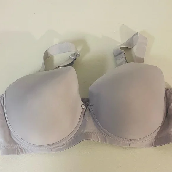 Bra - Picture 1 of 4